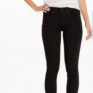 Levi's 311 Shaping Skinny Black Jeans